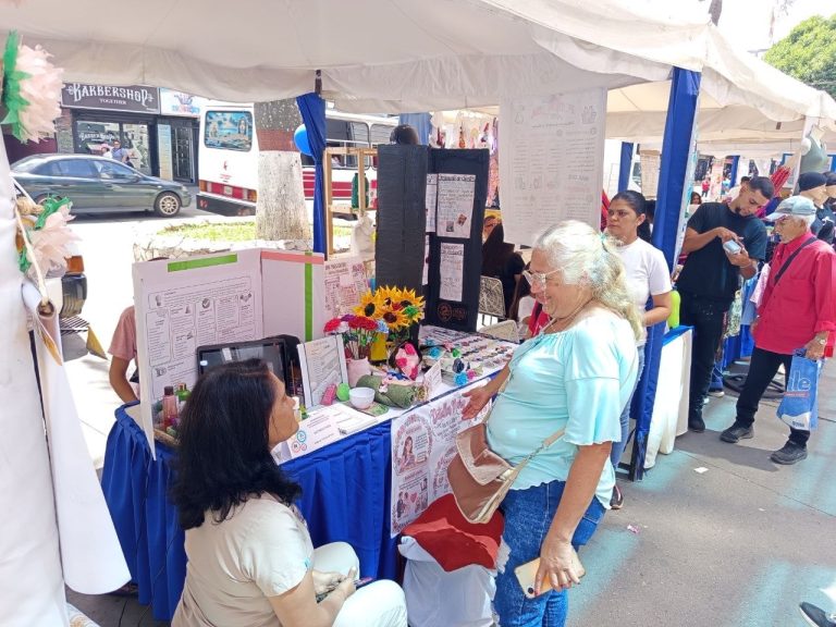 Emprendedores exhibieron capacidades en la Expo «4F Forjadores de Guaicaipuro»