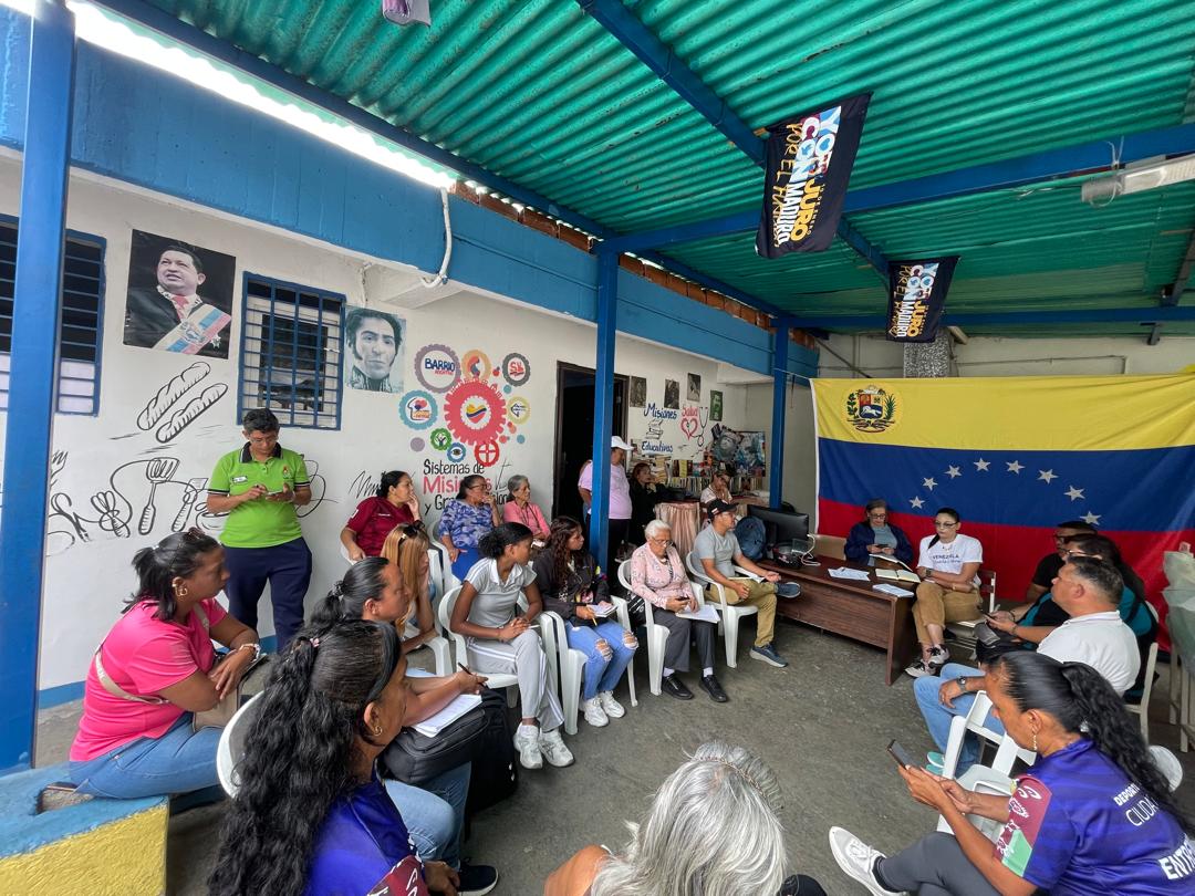 Brigadas de Atención Integral se despliegan para proteger a más de 2 mil abuelos en Guaicaipuro
