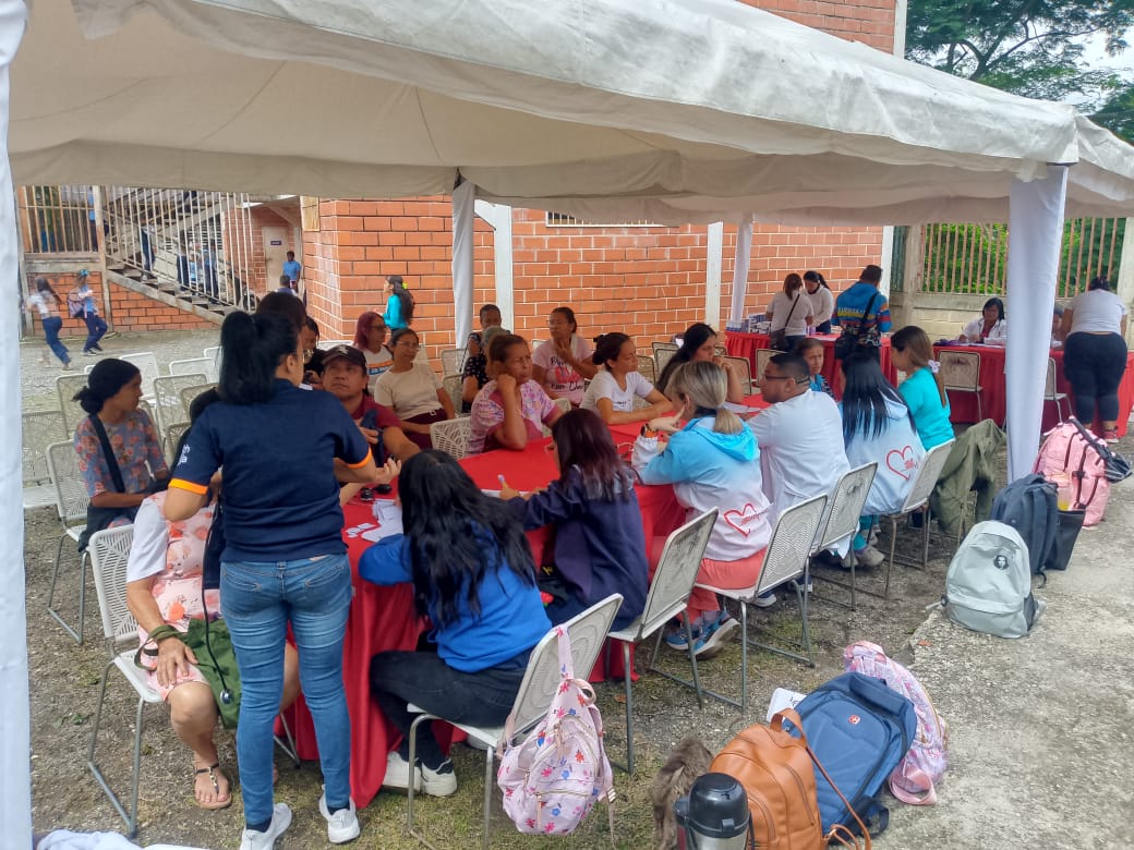 Más de 200 madres recibieron atención médica integral  en Maitana
