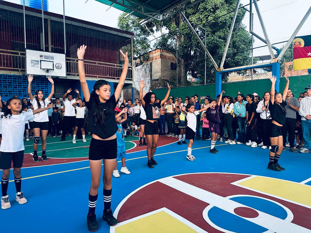 Recuperan cancha en Guaremal en tiempo record