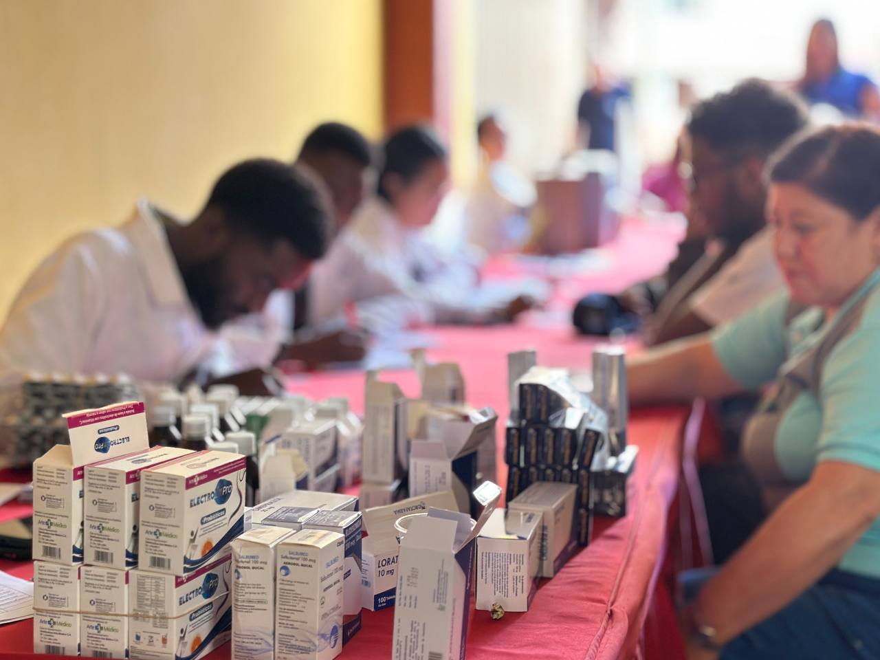 Más de 680 personas reciben atención médica y social integral en el Casco Central