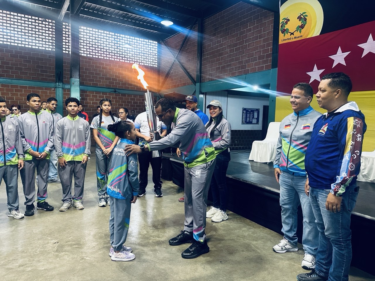 Miranda recibió el Fuego Patrio de los XX Juegos Deportivos Escolares Nacionales 2026