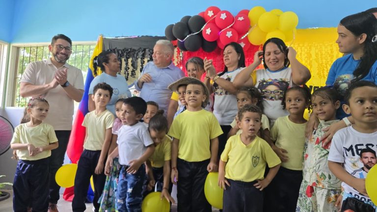 Recuperan infraestructura del CEIB Parroquial Tácata