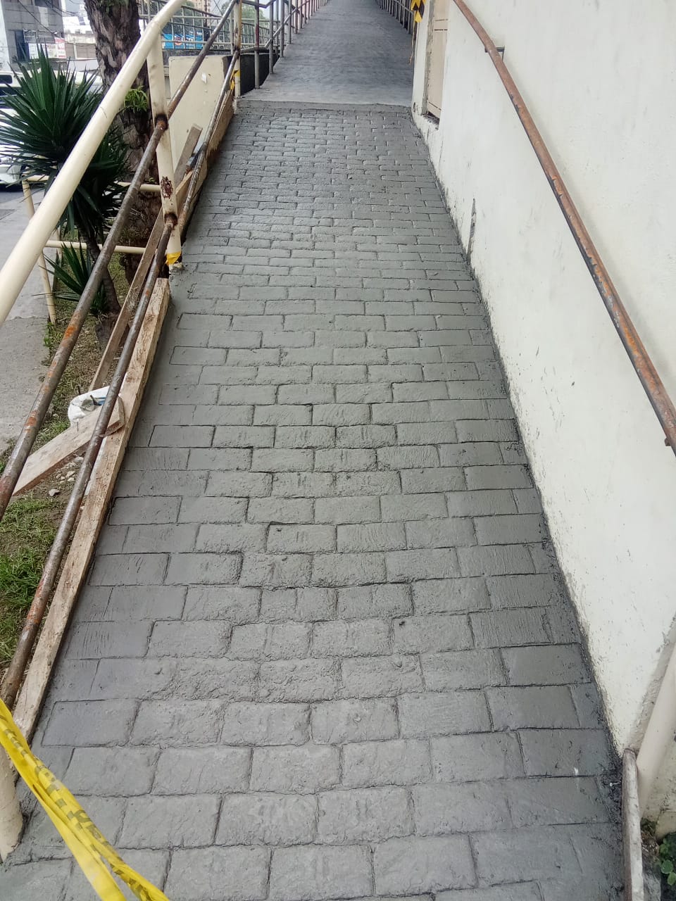 Culminan rampa de acceso en el Mercado Plaza de Los Teques