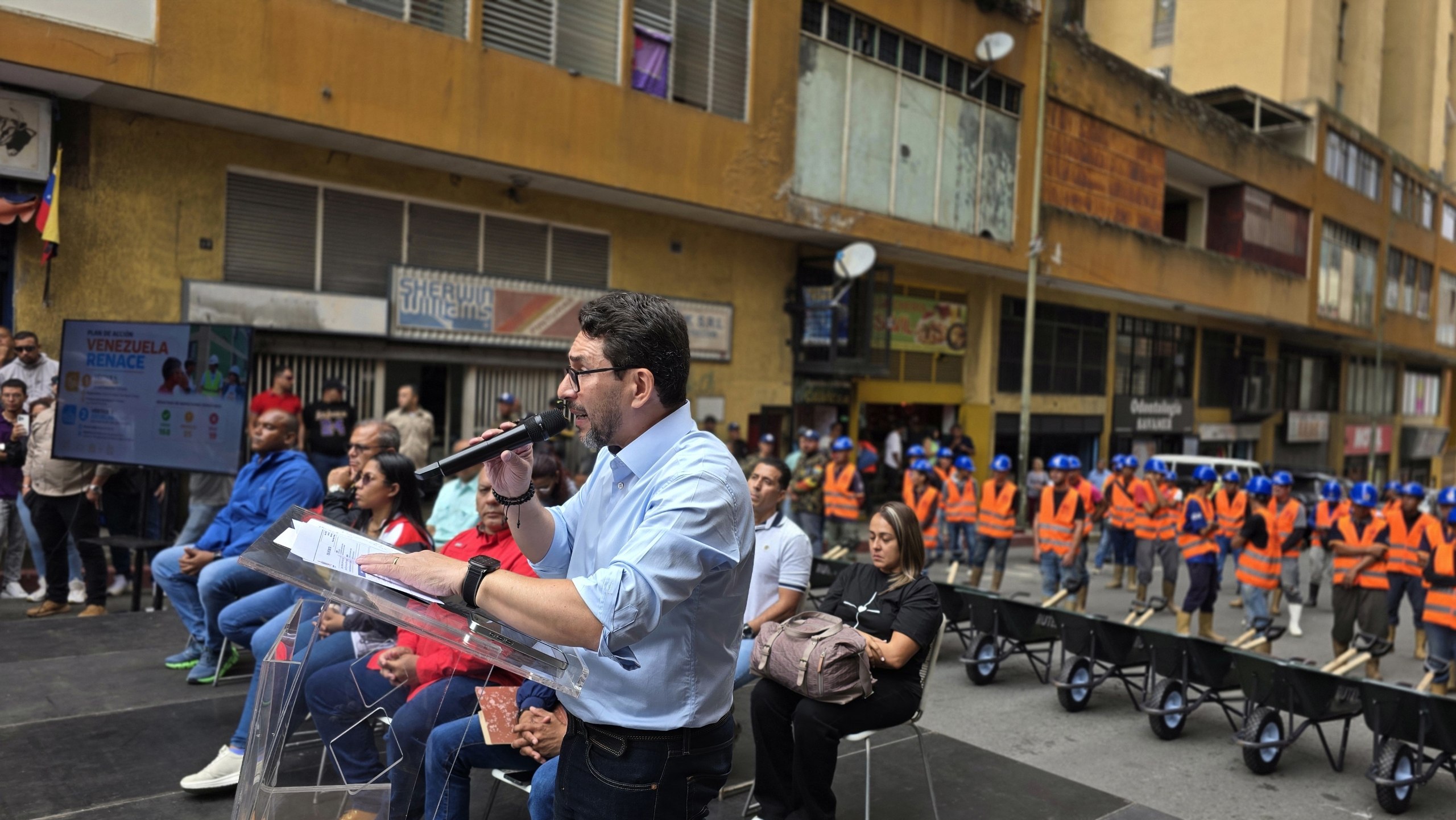 Alcaldía desplegará equipos para atender 1.200 viviendas afectadas por el sismo
