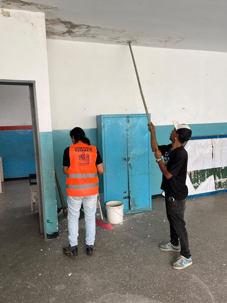 Alcaldía de Guaicaipuro despliega plan de restauración integral en las unidades educativas Manuel Cañizales y Leoncio Martínez