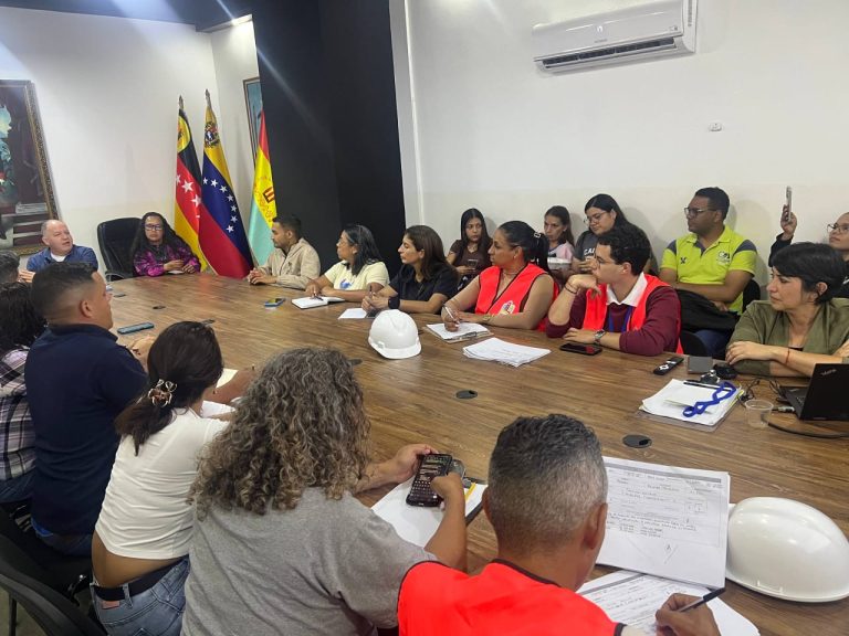 Unifican criterios técnicos para brigadas durante inspecciones en Guaicaipuro