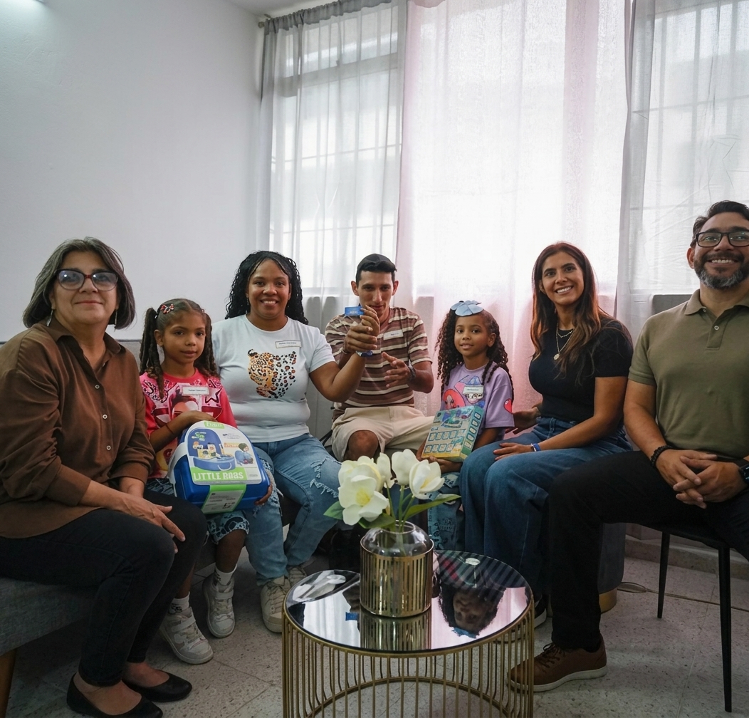 Entregan hogares a 20 familias guaireñas en Los Teques
