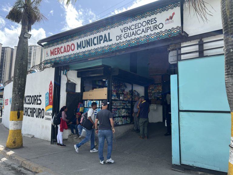 Jornada de desratización atendió espacios comunes del Mercado Vencedores sin frenar actividad comercial