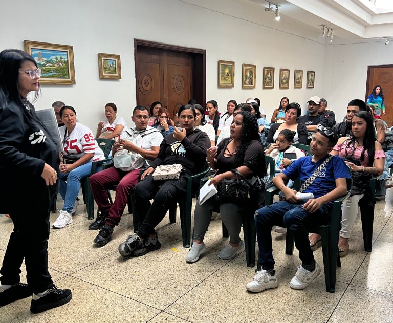 Impulsan crianza preventiva con jornadas de orientación familiar en Guaicaipuro