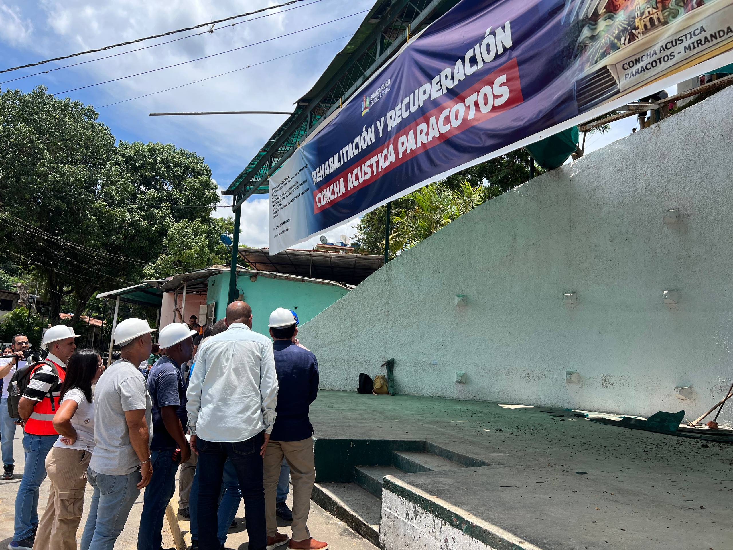 Empiezan trabajos de demolición en la Concha Acústica de Paracotos