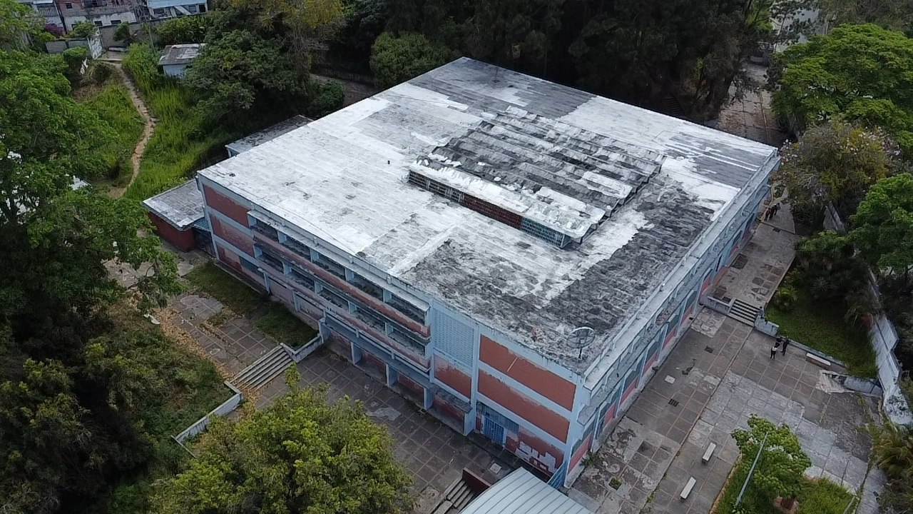 Alcalde Fraija asumirá la rehabilitación del Liceo Francisco de Miranda de Los Teques