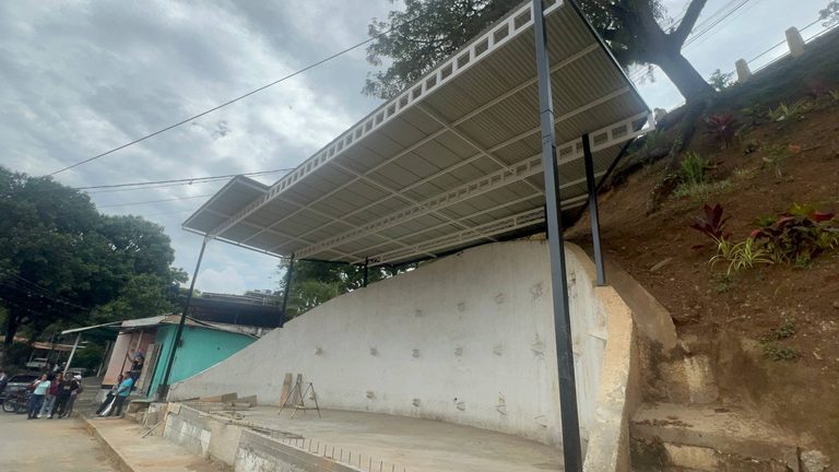 Concha Acústica de Paracotos registra 35% de avance