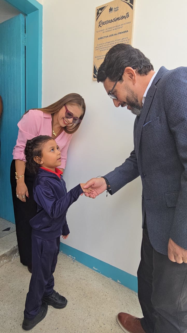 Inicia el año escolar en Guaicaipuro con unidades educativas completamente recuperadas