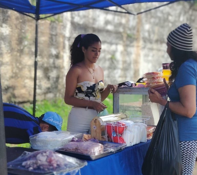 Alcalde Fraija revoluciona los mercados comunitarios cada 15 días