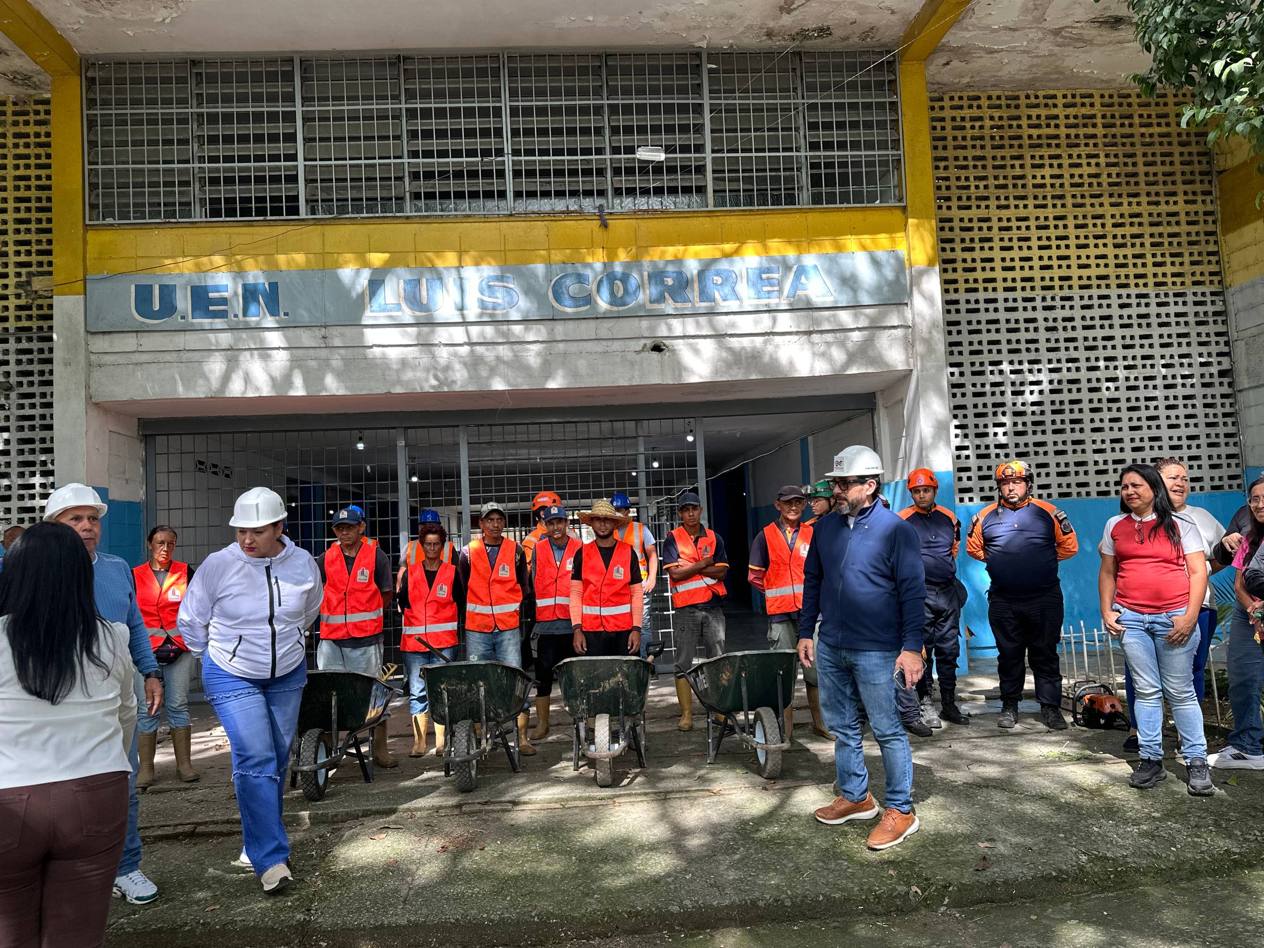 Alcaldía de Guaicaipuro inicia recuperación integral de la U.E.N. Luis Correa en El Paso