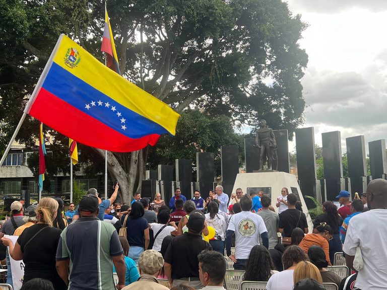 Nuevas Comunas de Guaicaipuro recibieron certificado de registro en Los Teques