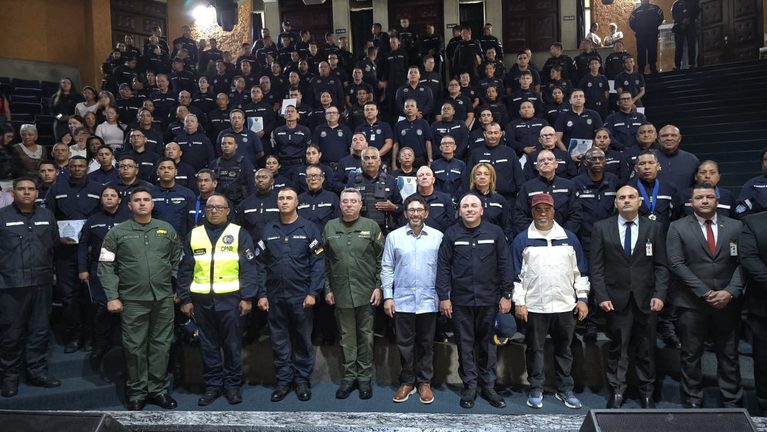 Con ascensos y reconocimientos Poliguaicaipuro celebró 26 años al servicio del pueblo