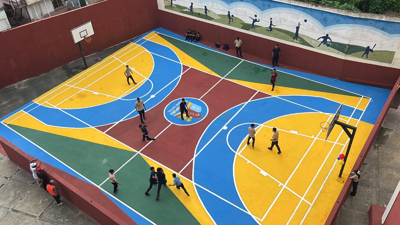 Entregan rehabilitada la escuela Cecilio Acosta I en Los Lagos