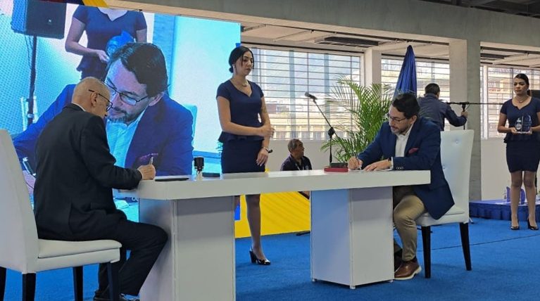 Alcaldía de Guaicaipuro y Escuela Nacional de Hacienda Pública firman alianza