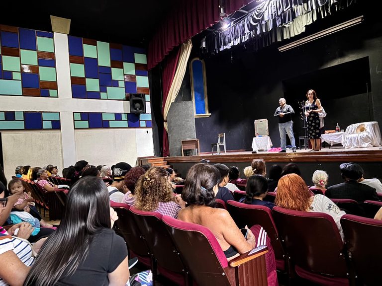 A casa llenan consolidan éxito del 13.º Festival de Teatro de Los Teques 2026